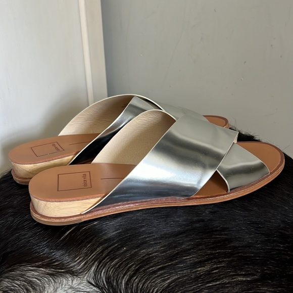 Sandals - Picture 2 of 4